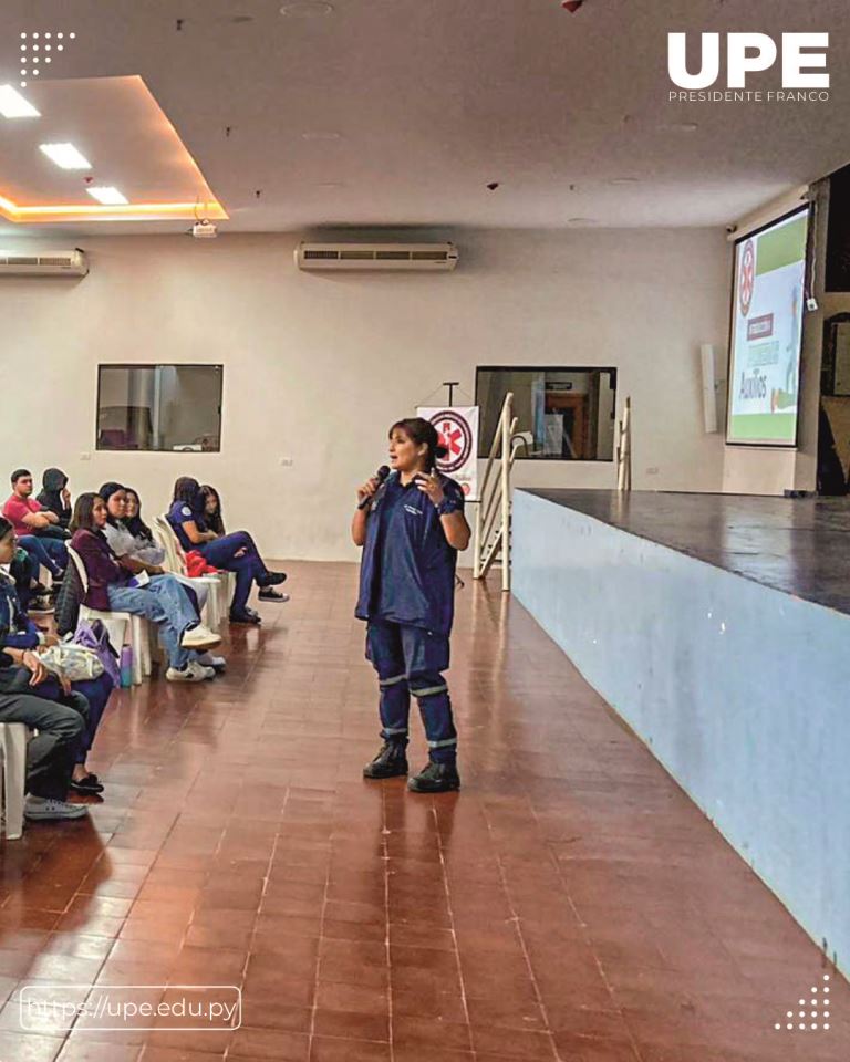 Taller de Primeros Auxilios en la UPE