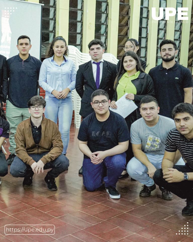 Formando Ciudadanos: Charla sobre Impuestos en el Colegio Dr. Raúl Peña