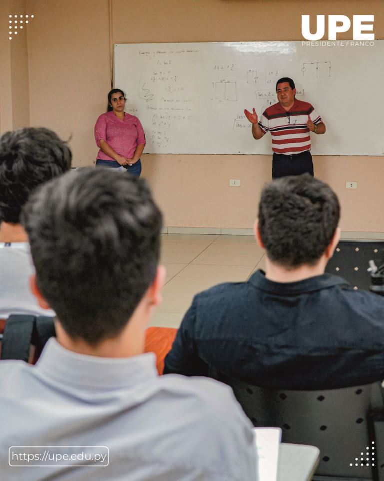 Alumnos de Ingeniería Electromecánica orientados hacia a la Excelencia Académica