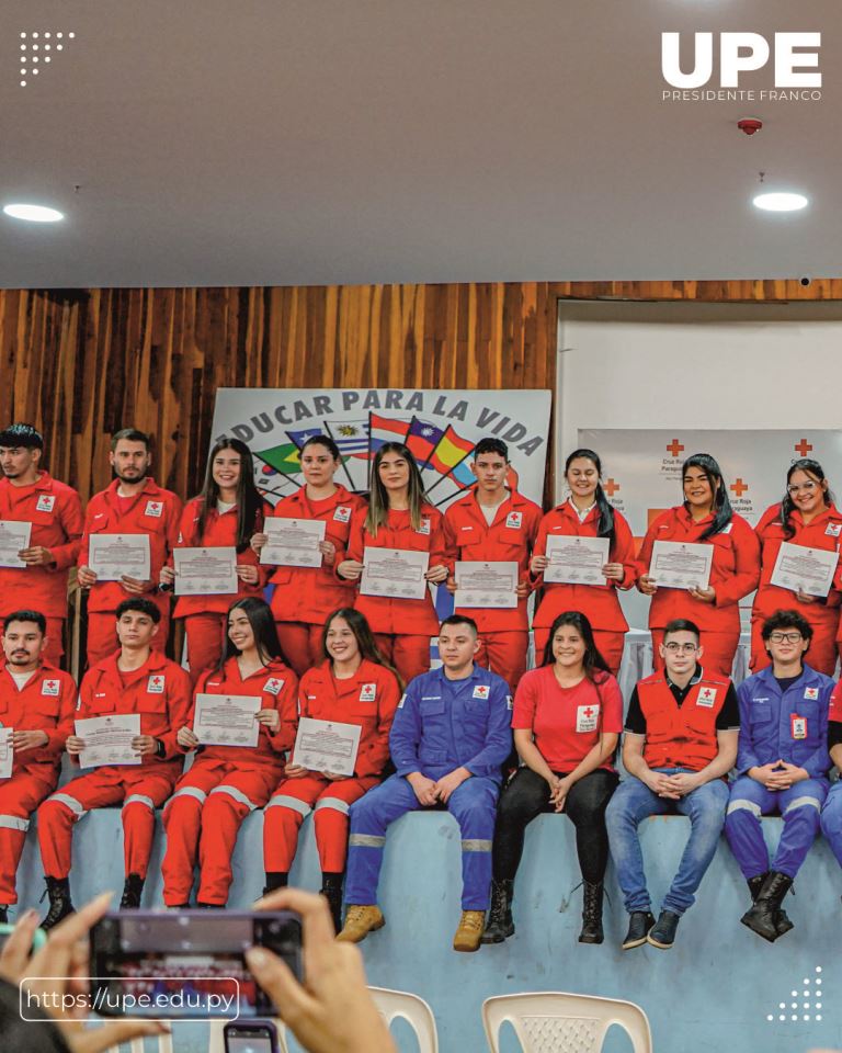 Graduación de Nuevos Voluntarios de la Cruz Roja en la UPE