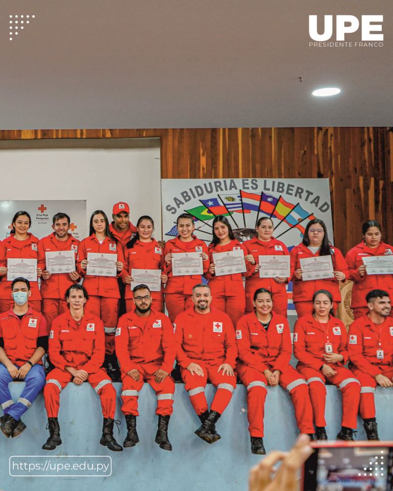 Graduación de Nuevos Voluntarios de la Cruz Roja en la UPE