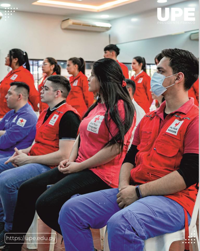 Graduación de Nuevos Voluntarios de la Cruz Roja en la UPE