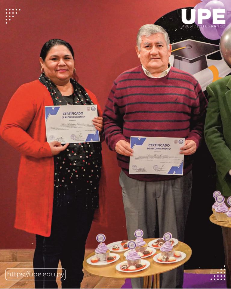 Celebración por la Acreditación de Ciencias Contables en la UPE