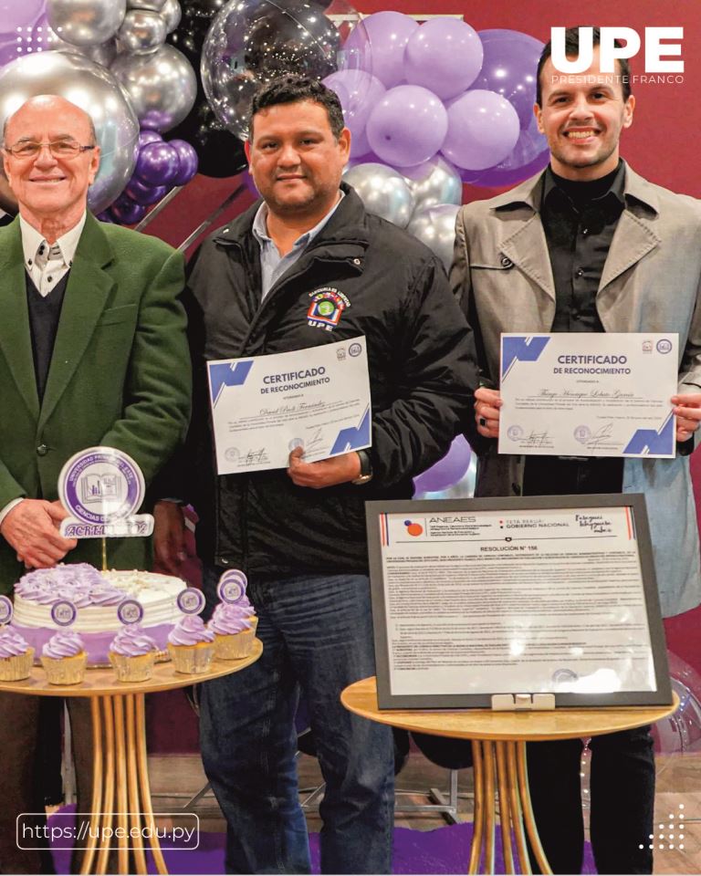 Celebración por la Acreditación de Ciencias Contables en la UPE