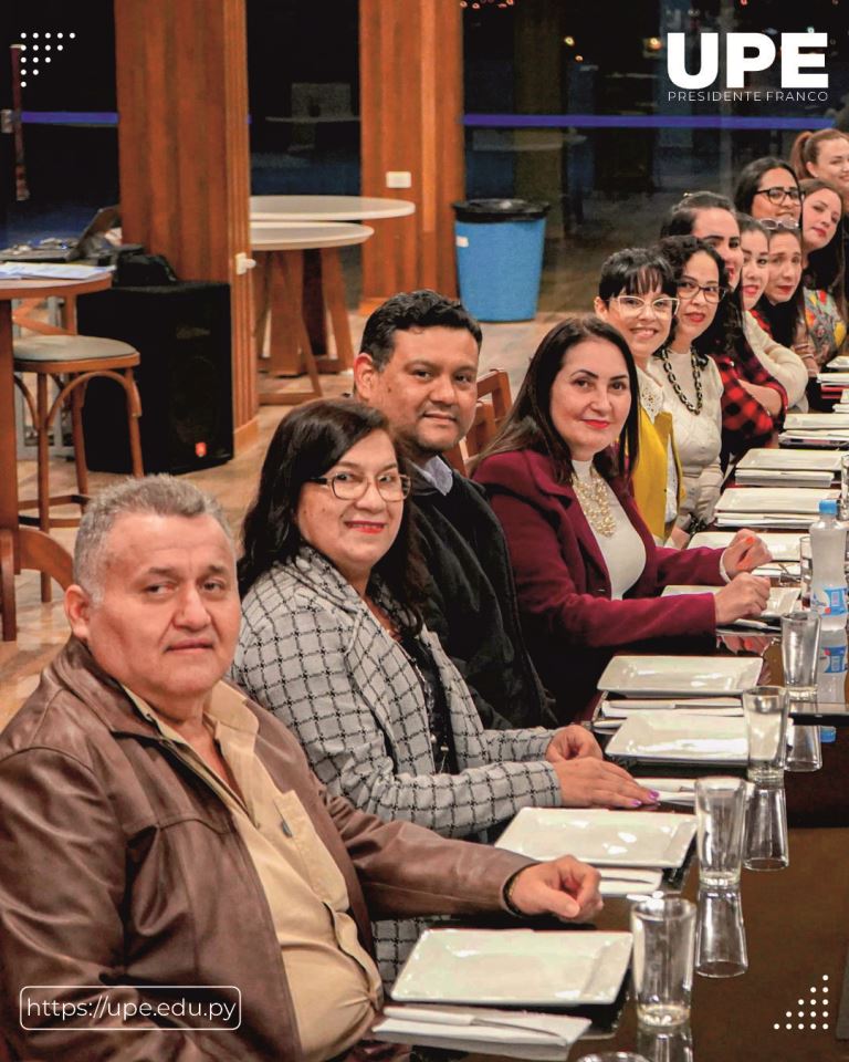 Celebración por la Acreditación de Ciencias Contables en la UPE