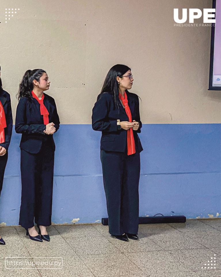 Investigaciones Jurídicas en la UPE: Exposiciones de Estudiantes de Derecho