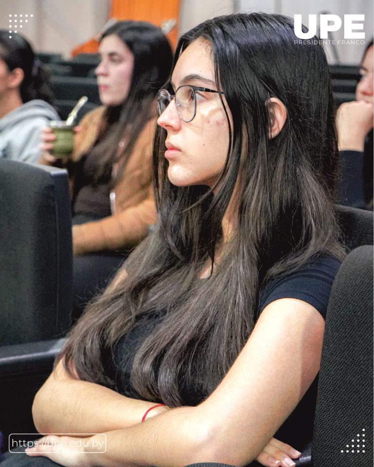 Preparación Eficaz para estudiantes de Medicina en el Examen de CONAREM