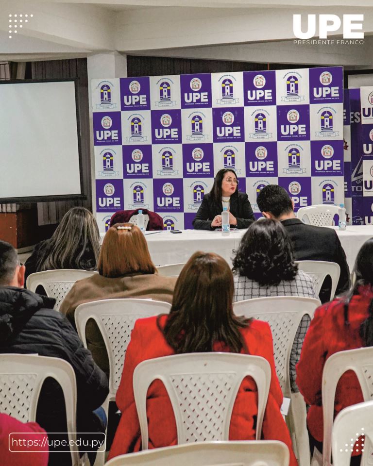 Claustro Docente en la Facultad de Ciencias de la Educación: Fortaleciendo la Excelencia Académica