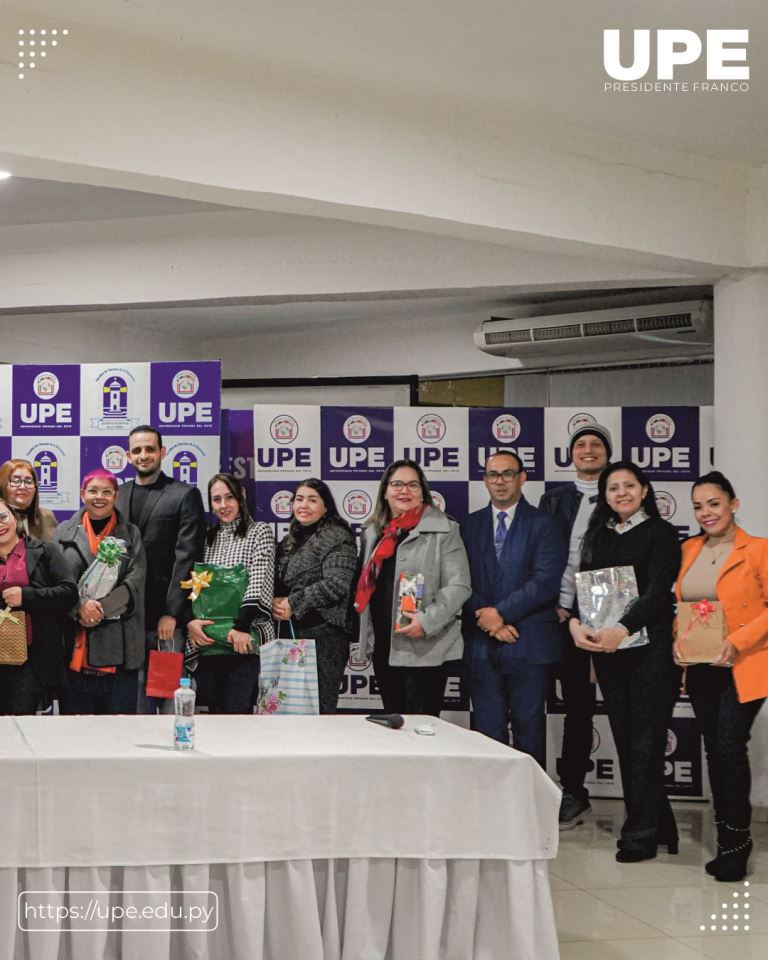 Claustro Docente en la Facultad de Ciencias de la Educación: Fortaleciendo la Excelencia Académica