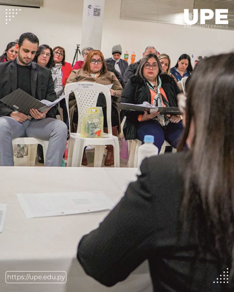 Claustro Docente en la Facultad de Ciencias de la Educación: Fortaleciendo la Excelencia Académica