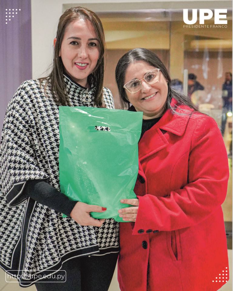 Claustro Docente en la Facultad de Ciencias de la Educación: Fortaleciendo la Excelencia Académica