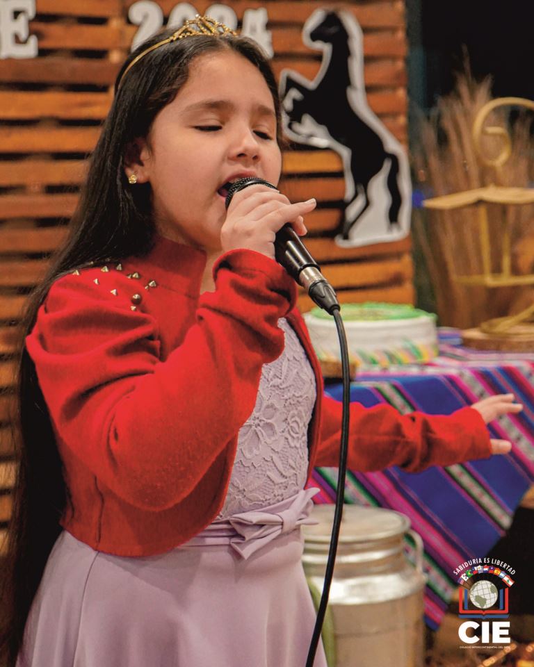 CIE Celebra el Día de los Abuelos: Fomentando el Respeto y la Unión Familiar