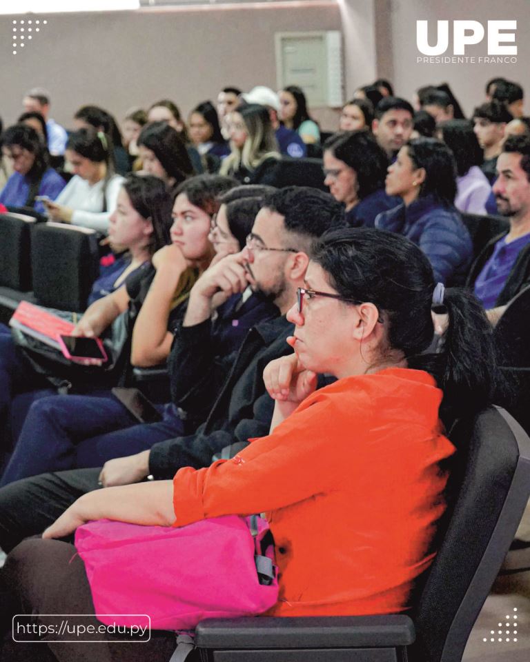 Ética y Autoría en la Redacción Científica: Charla Informativa en la UPE