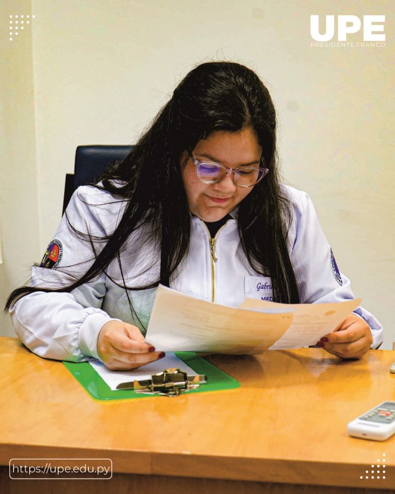 Estudiantes de Medicina en Acción Comunitaria: Servicios de Atención Médica en la UPE