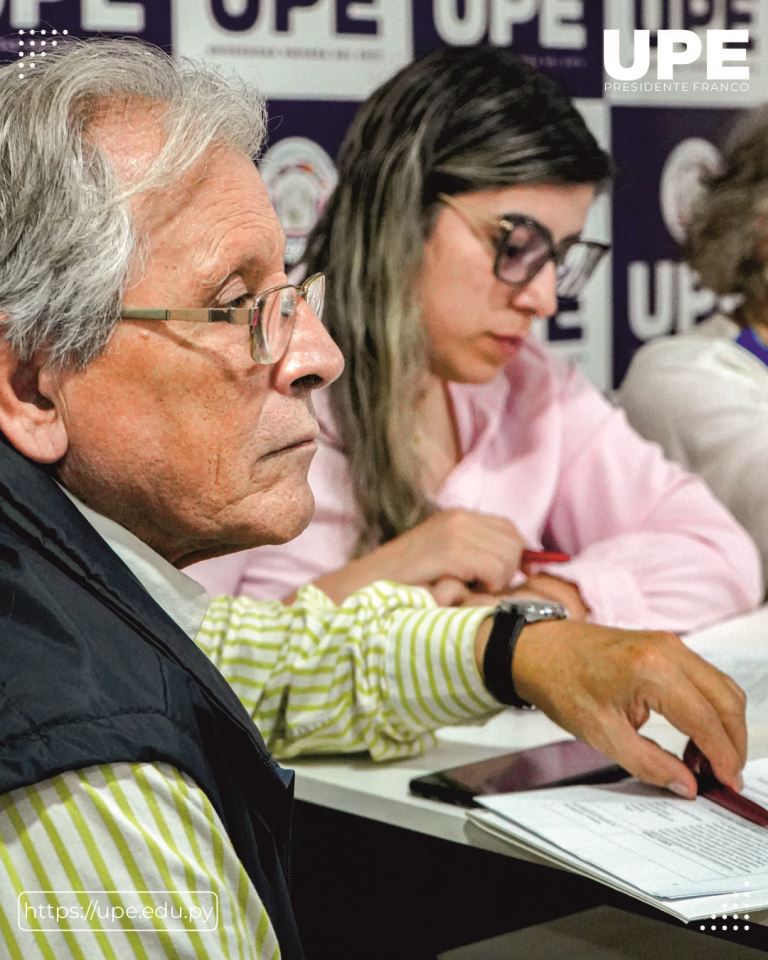 Claustro Docente de la Facultad de Arquitectura y Urbanismo: Evaluación y Mejora Continua