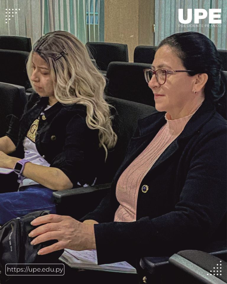 Estudiantes de Medicina se capacitan en Soporte Vital Básico: Habilidades que Salvan Vidas