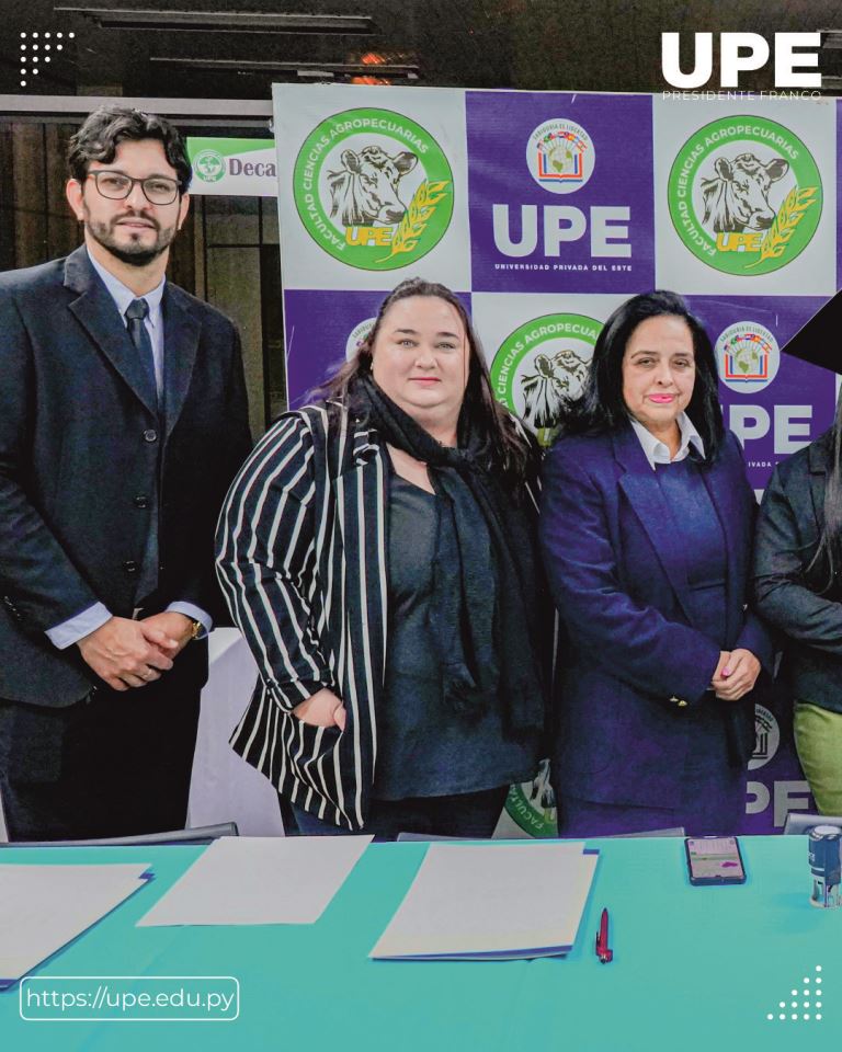 Defensa Exitosa: Estudiantes de Agronomía Culminan su Trabajo Final de Grado