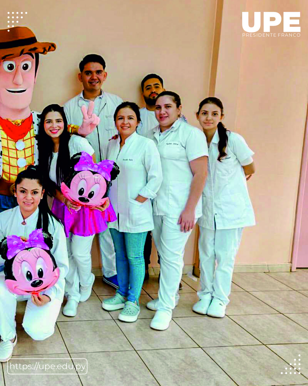 Visita de Estudiantes de Enfermería al Hospital Los Ángeles por el Día del Niño