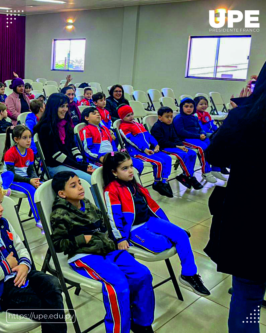 Promoción de la Salud en Niños: Charla Educativa en el Colegio CRECER