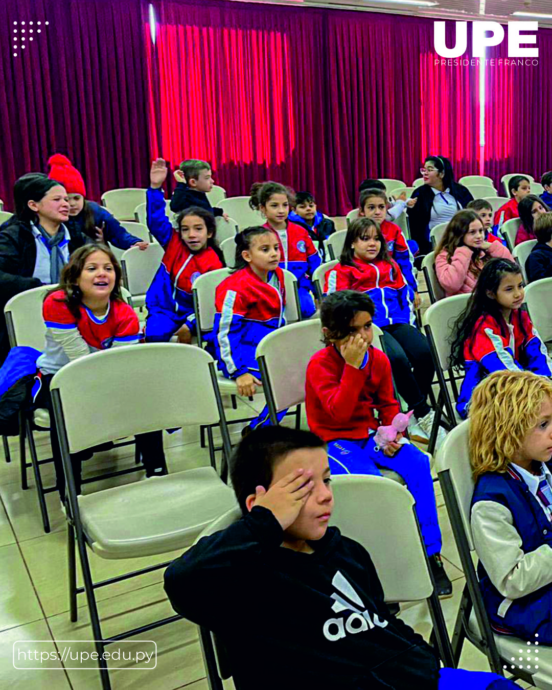 Promoción de la Salud en Niños: Charla Educativa en el Colegio CRECER