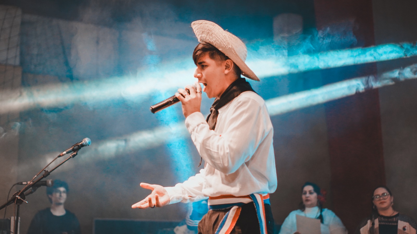 Día del Folklore en la UPE