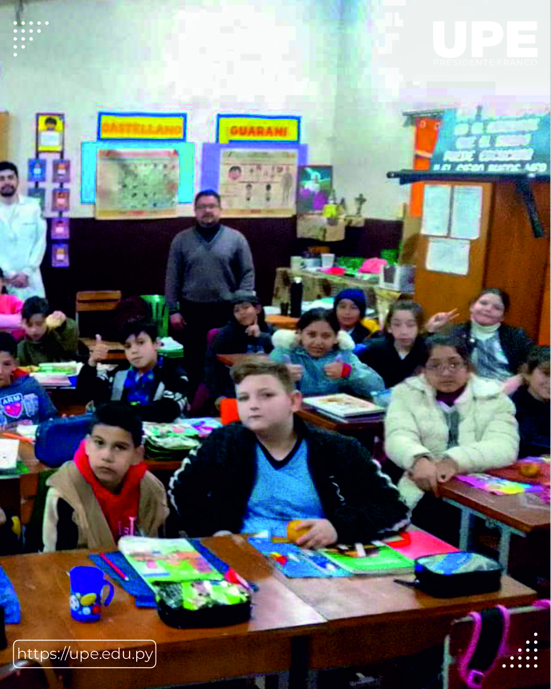 Charla Educativa en  la Escuela Medalla Milagrosa: Práctica Profesional de Enfermería