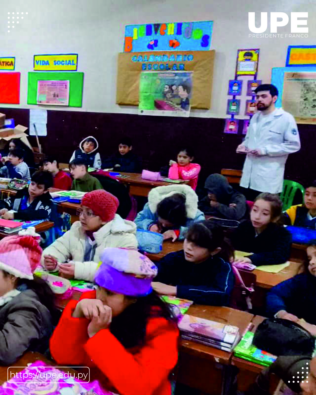 Charla Educativa en  la Escuela Medalla Milagrosa: Práctica Profesional de Enfermería