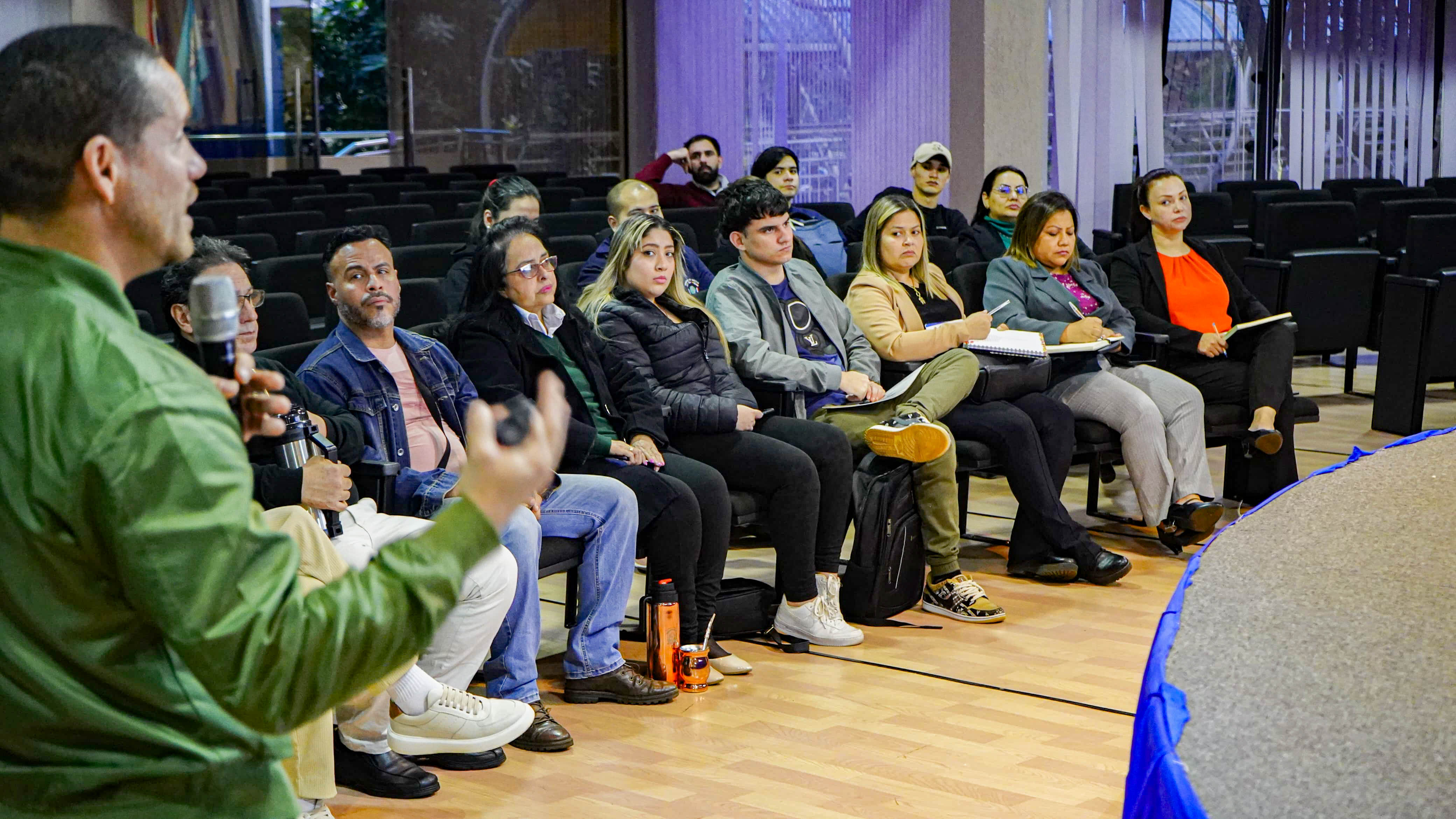 Alumnos de la UPE se preparan para el Hackathon de la NASA