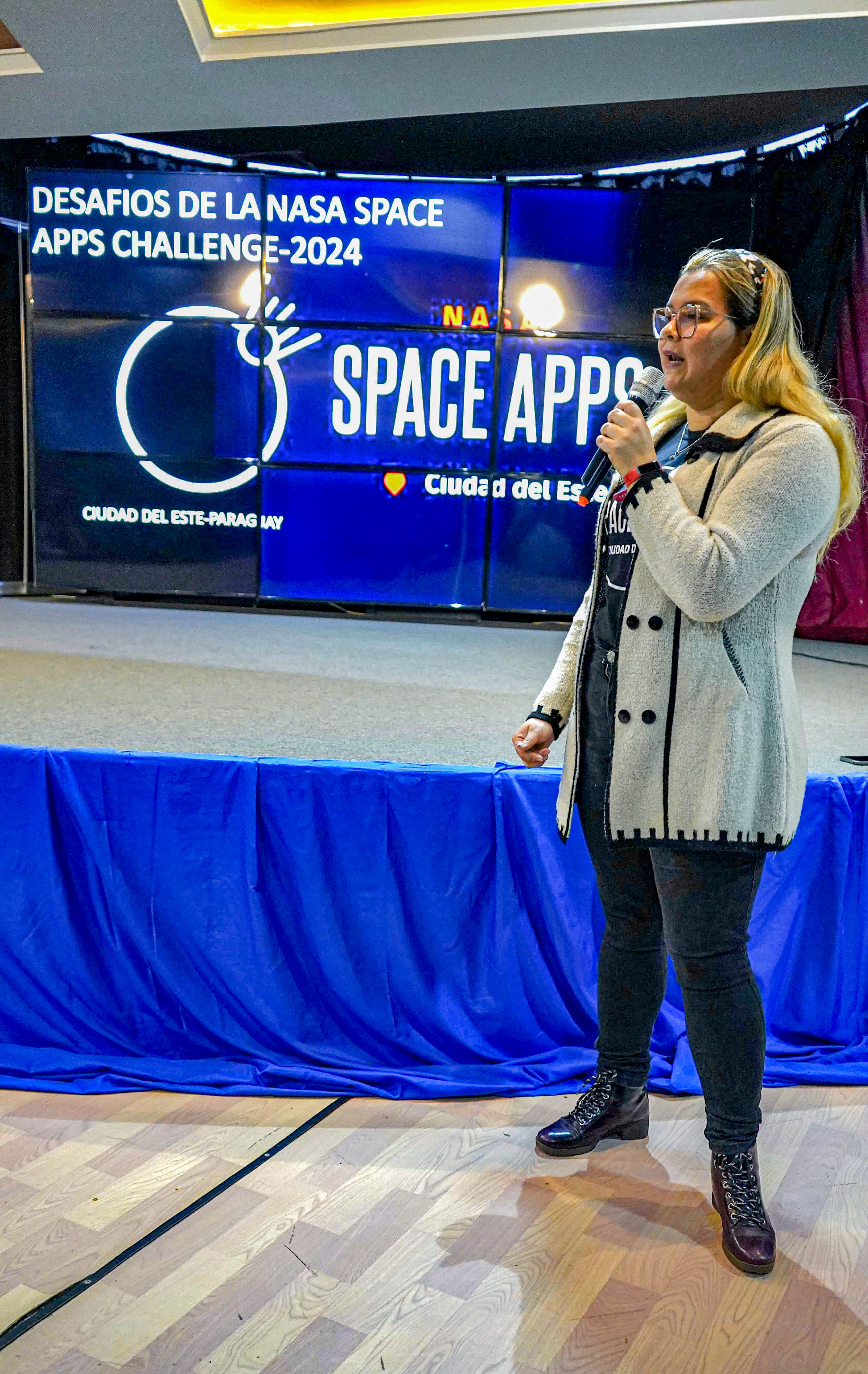Alumnos de la UPE se preparan para el Hackathon de la NASA