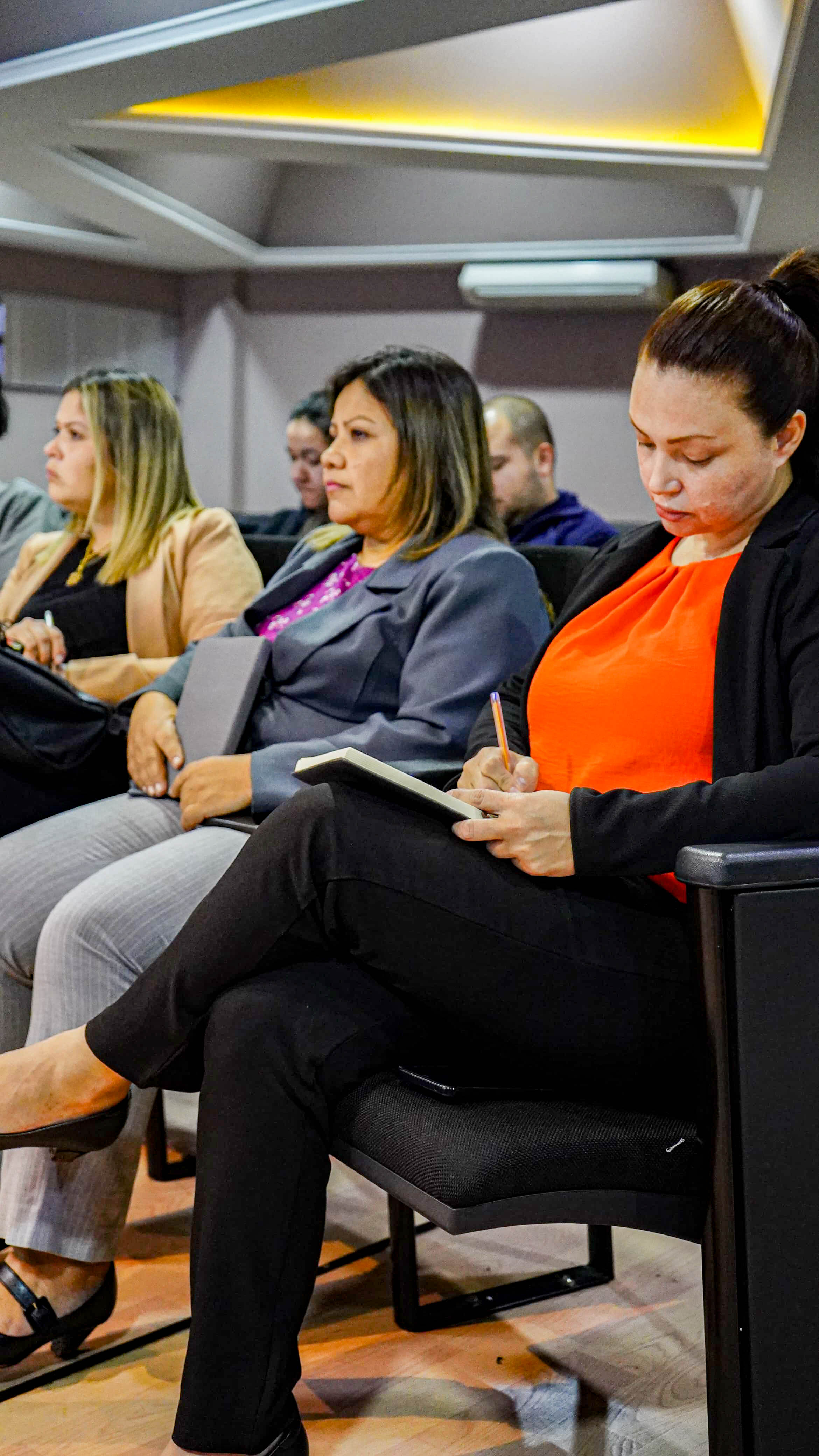 Alumnos de la UPE se preparan para el Hackathon de la NASA