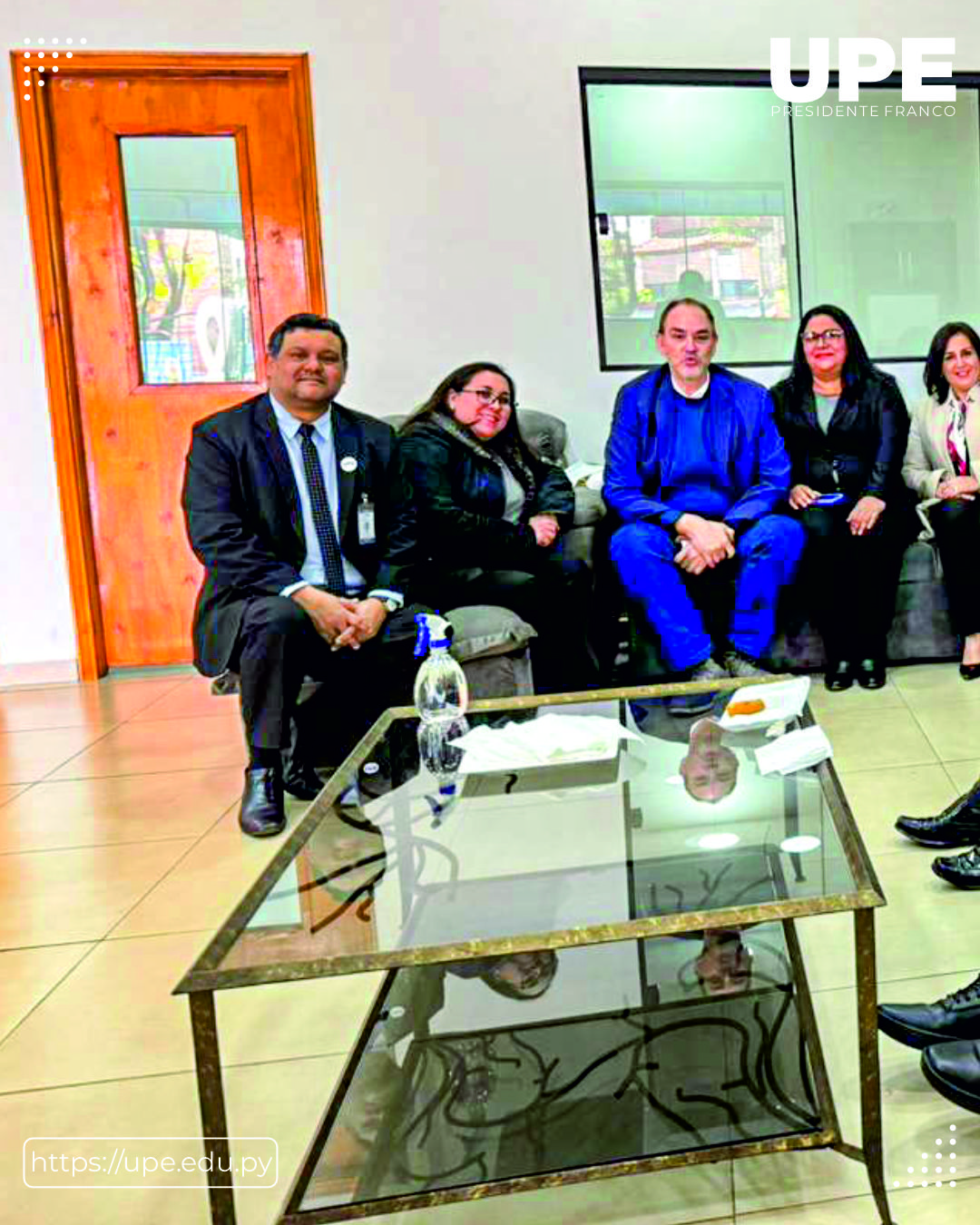 VISITA DE PARES EVALUADORES DE ANEAES A ODONTOLOGÍA UPE FRANCO