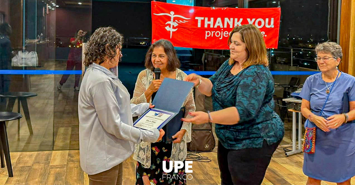 Unidos por la Salud: Entrega de Certificados a Voluntarios de Project C.U.R.E. en la UPE