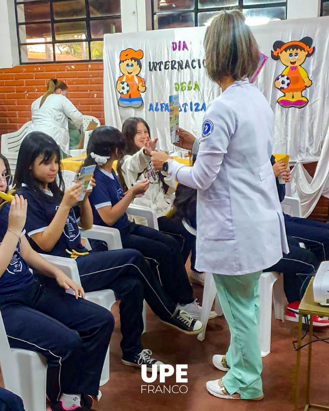 Charla y Evaluación Nutricional en la Escuela San Pedro Apóstol: Promoción de la Salud