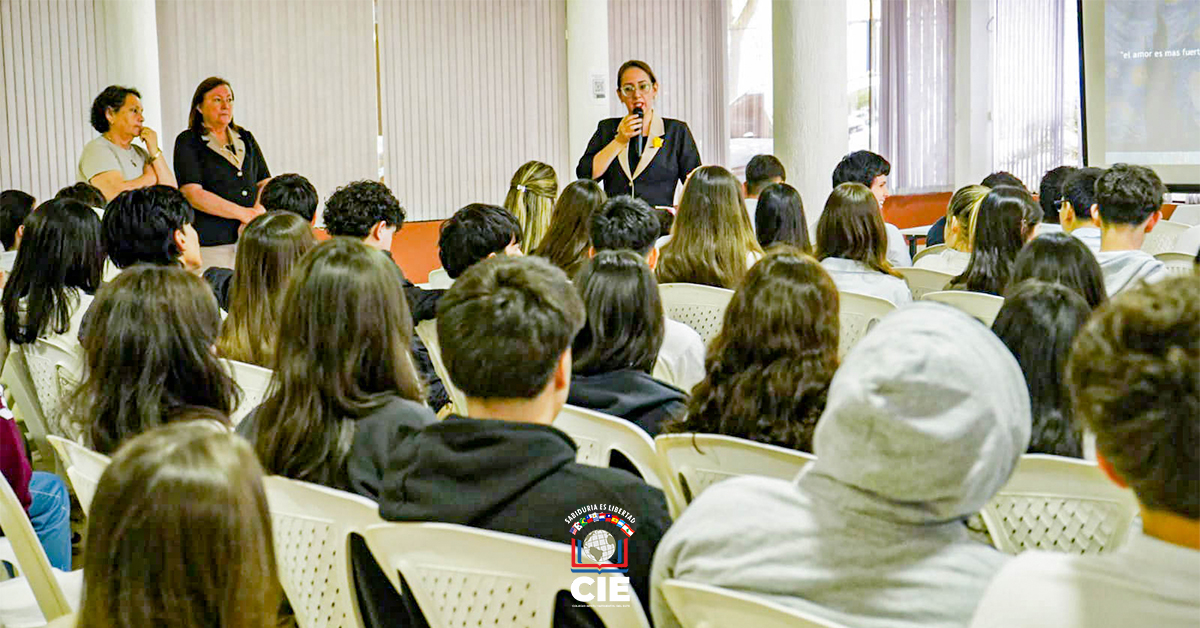 Campaña de Septiembre Amarillo en el CIE: Creando Espacios Seguros para nuestros Jóvenes
